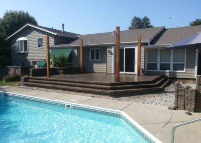 custom-backyard-paved-patio-deck-with-stairs-003