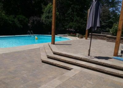 custom-backyard-paved-patio-deck-with-stairs-011