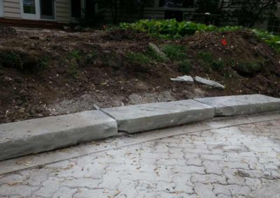 custom-cut-stone-retaining-wall-001
