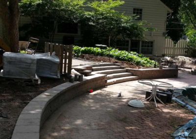 custom-cut-stone-retaining-wall-002