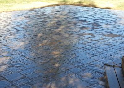 firepit-with-curved-retaining-wall-stoned-paved-patio-010