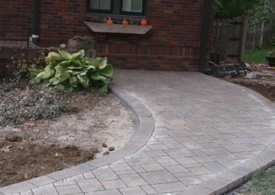 paved-stone-front-entry-landscaping-003