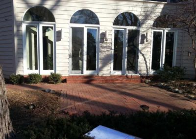 stone-paved-patio-retaining-wall-before-001