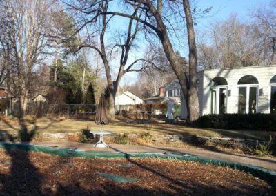 stone-paved-patio-retaining-wall-before-004